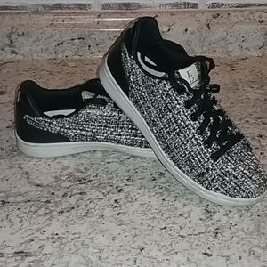 ELLEN DEGENERES sneakers Sz 9.5